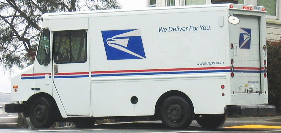 Los Angeles postal worker penalized for taking bribes