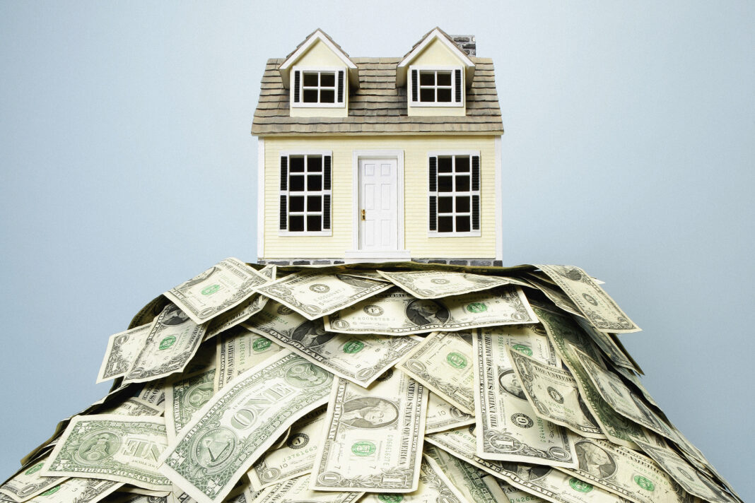 Do people buy houses with physical cash?
