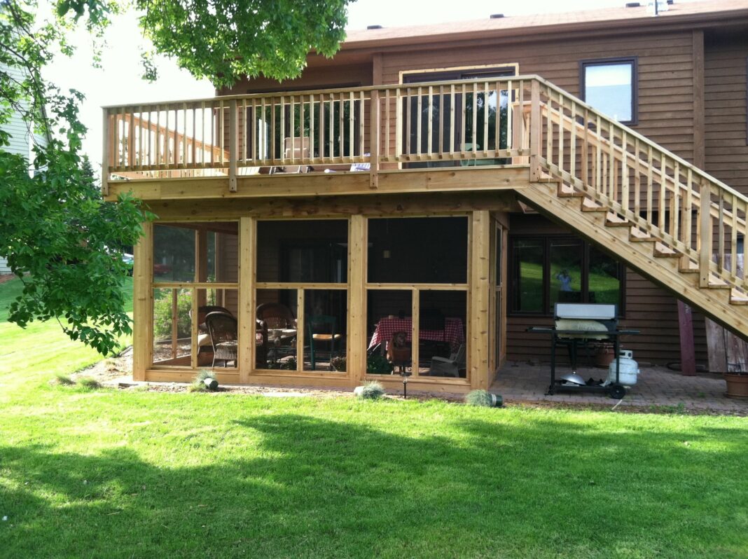How do you bug proof a screened deck?