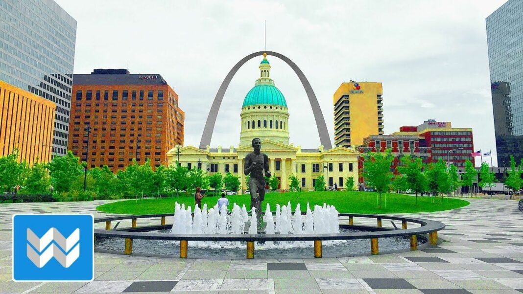 Is downtown St. Louis safe for tourists?