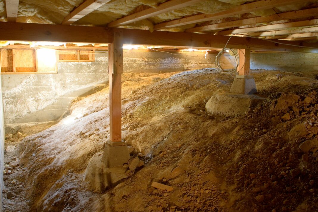 Is it better to have a crawl space or slab?
