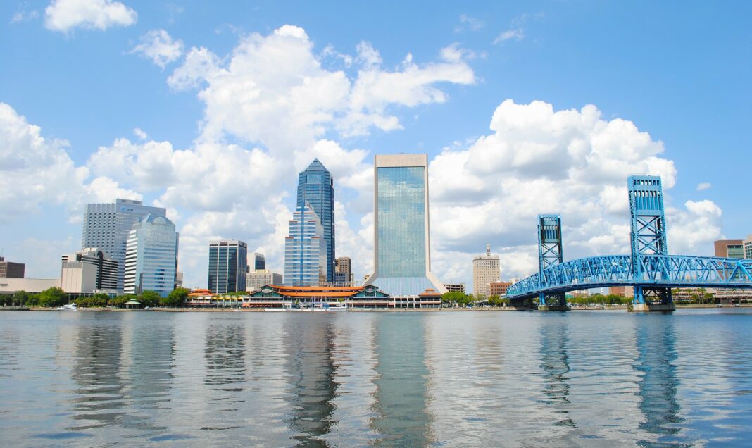 Is it better to live in Jacksonville or Orlando?