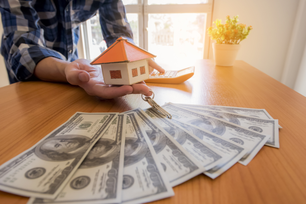 Is it suspicious to buy a house with cash?