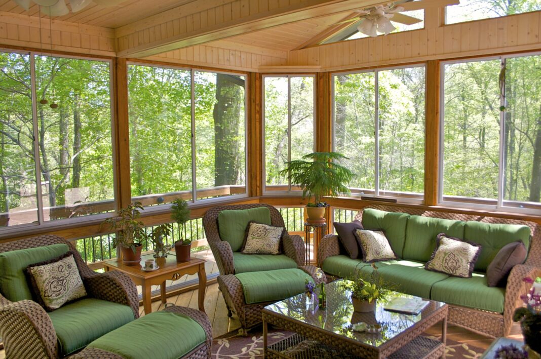 What is a good size for a sunroom?