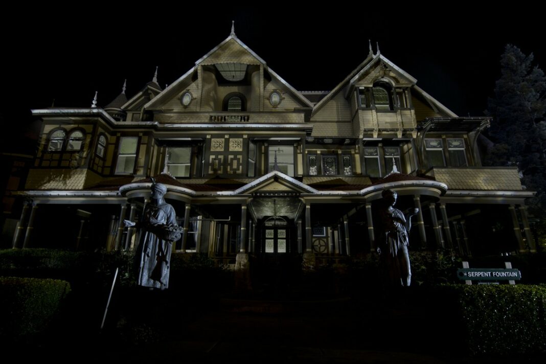 What is the oldest haunted house?