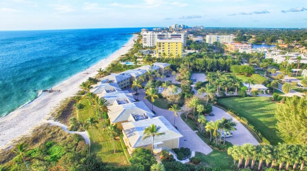Where is millionaires Row in Naples FL?
