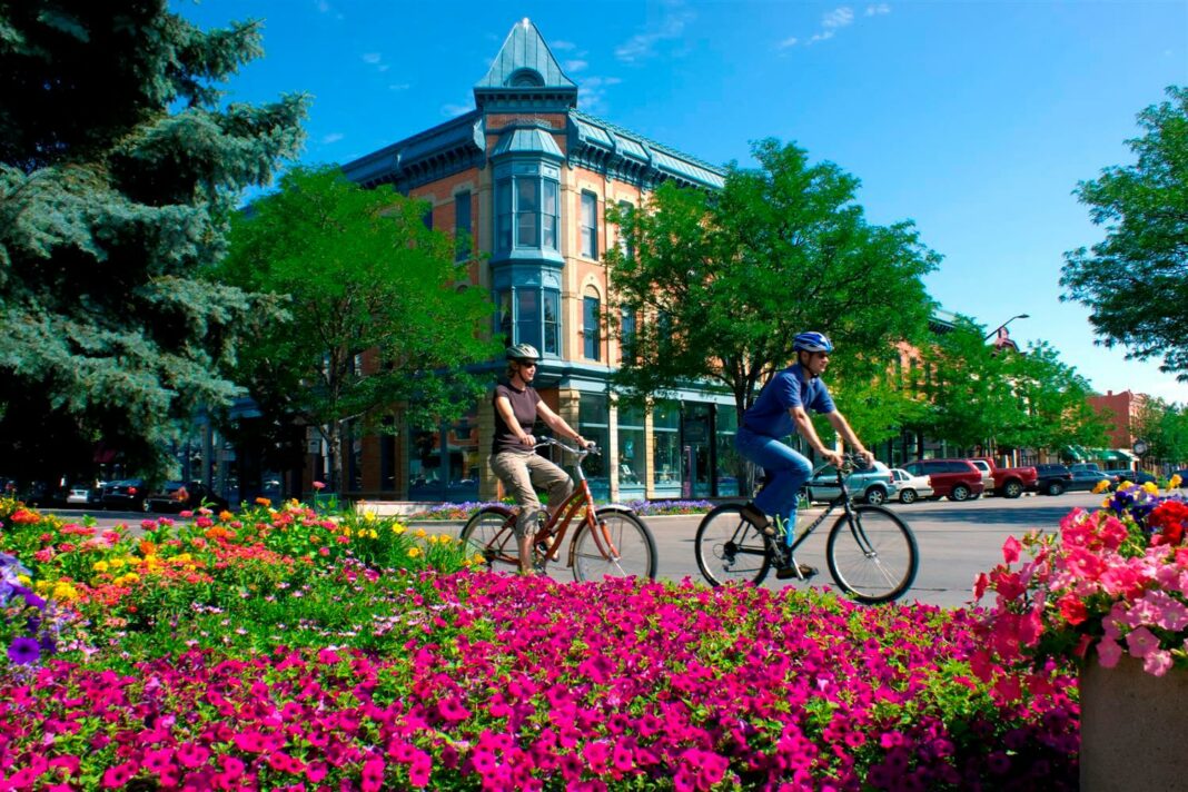 Why does Fort Collins smell?
